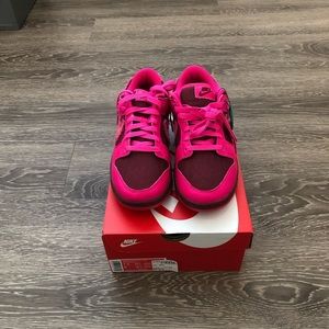 Nike Dunk Low ‘Valentines Day’ 2022